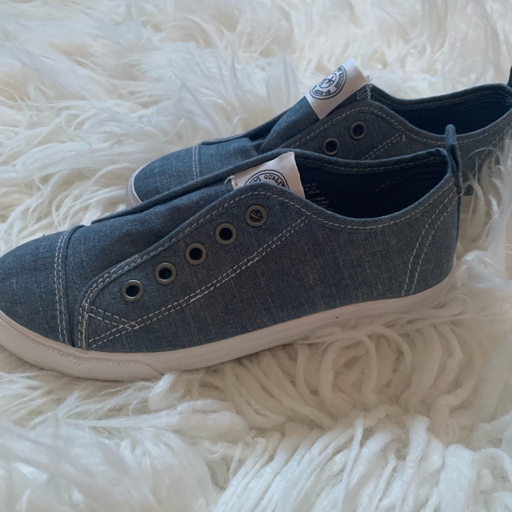 Boys BRAND NEW H&M slip on shoes